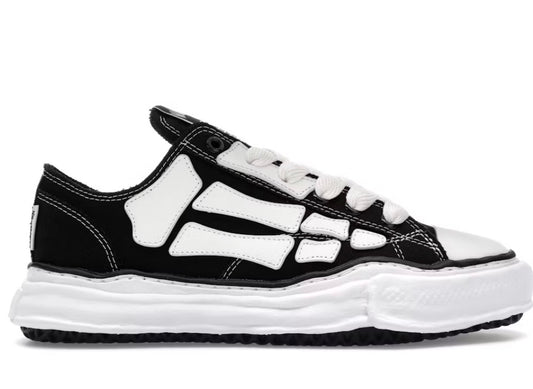AMIRI MMY Bones
x Maison MIHARA YASUHIRO Black