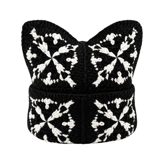 ARKYVE White Seal Crochet Cat Hat